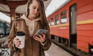 Gdzie kupić bilety Intercity? Wybierz wygodę i uniknij dopłat!