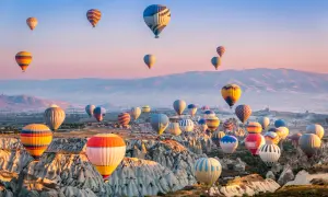 Bodrum: Bezpieczne wakacje? Poznaj fakty i uniknij problemów.