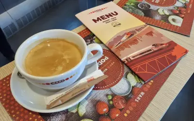 Ile kosztuje kawa w Intercity? Cennik WARS i sposoby zamówienia