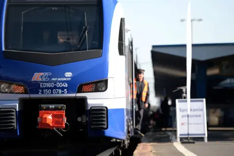 Bilet u konduktora PKP Intercity: Jak kupić i uniknąć 750 zł kary?
