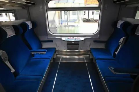 PKP Intercity: Gdzie jest Twój pociąg? Śledź go na żywo!