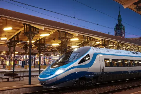 Pociąg IC: Jaki to standard? Wybierz komfort i cenę!