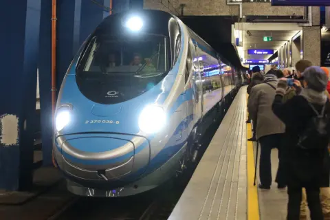 Intercity: Gdzie z bagażem? Pendolino, IC, TLK pełny przewodnik