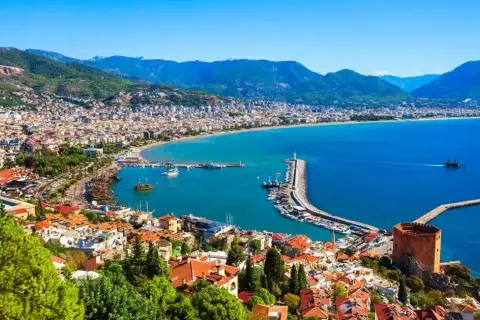 Alanya: Bezpieczne wakacje? Poznaj kluczowe zasady ostrożności!
