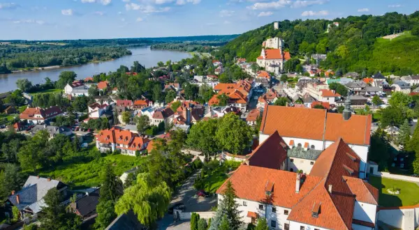 Kazimierz Dolny: Co zobaczyć? Przewodnik po atrakcjach i sekretach