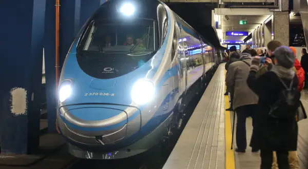 Intercity: Gdzie z bagażem? Pendolino, IC, TLK pełny przewodnik