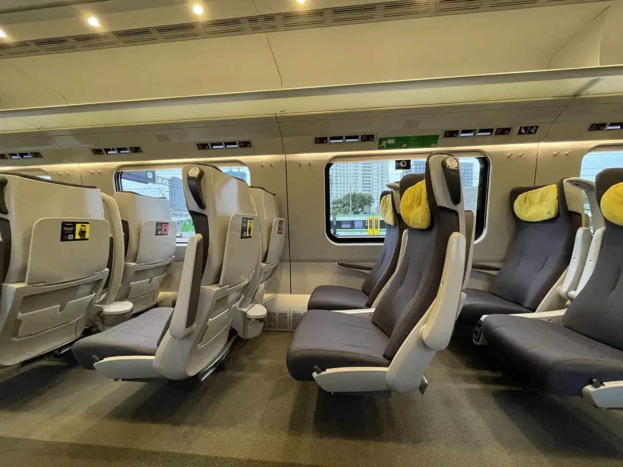 Pendolino 1 klasa wnętrze fotele